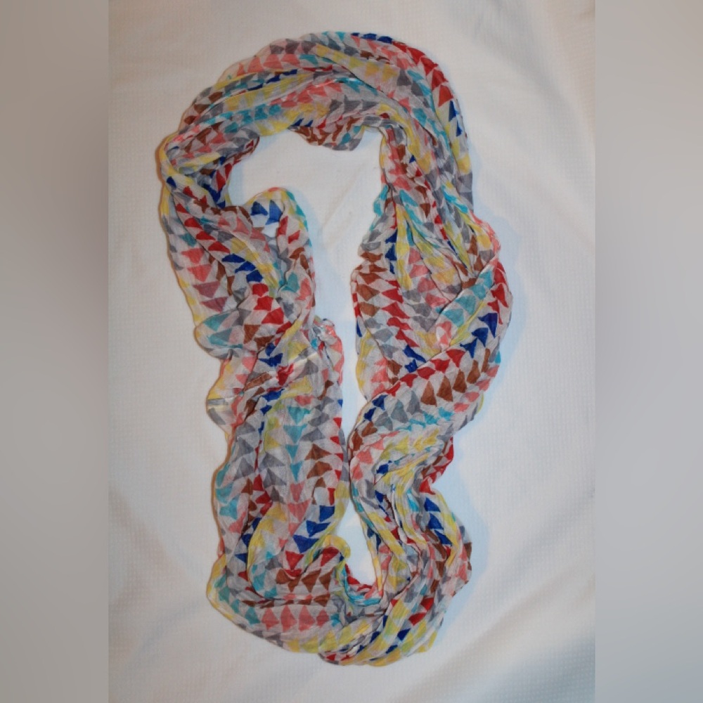 Colorful Geometric Pattern Infinity Scarf - Picture 3 of 5